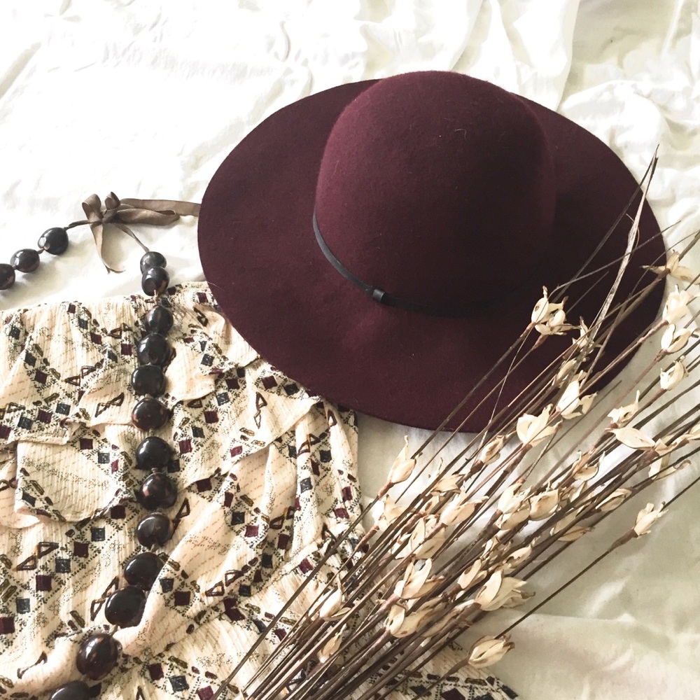 Mauve 100% Wool Bohemian Wide Brimmed Floppy Hat